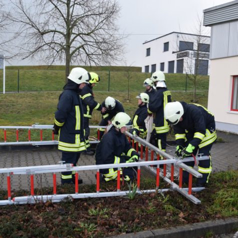 2023-04-01-Truppmann Teil 1 Lehrgang abgeschlossen_3