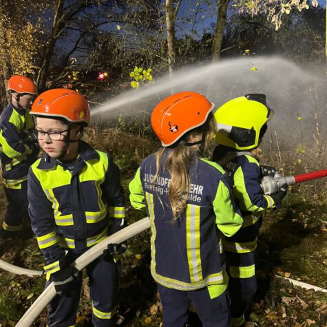 Einsatzübung Jugendfeuerwehr Bretnig-Hauswalde