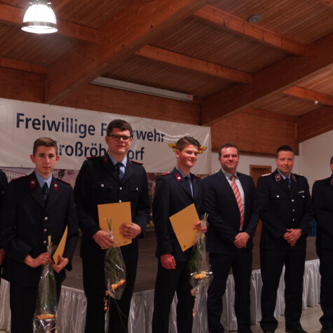Beförderung Kam Dominic Sobczinski - Jonas Gessert - Felix Oehme zum Feuerwehrmann